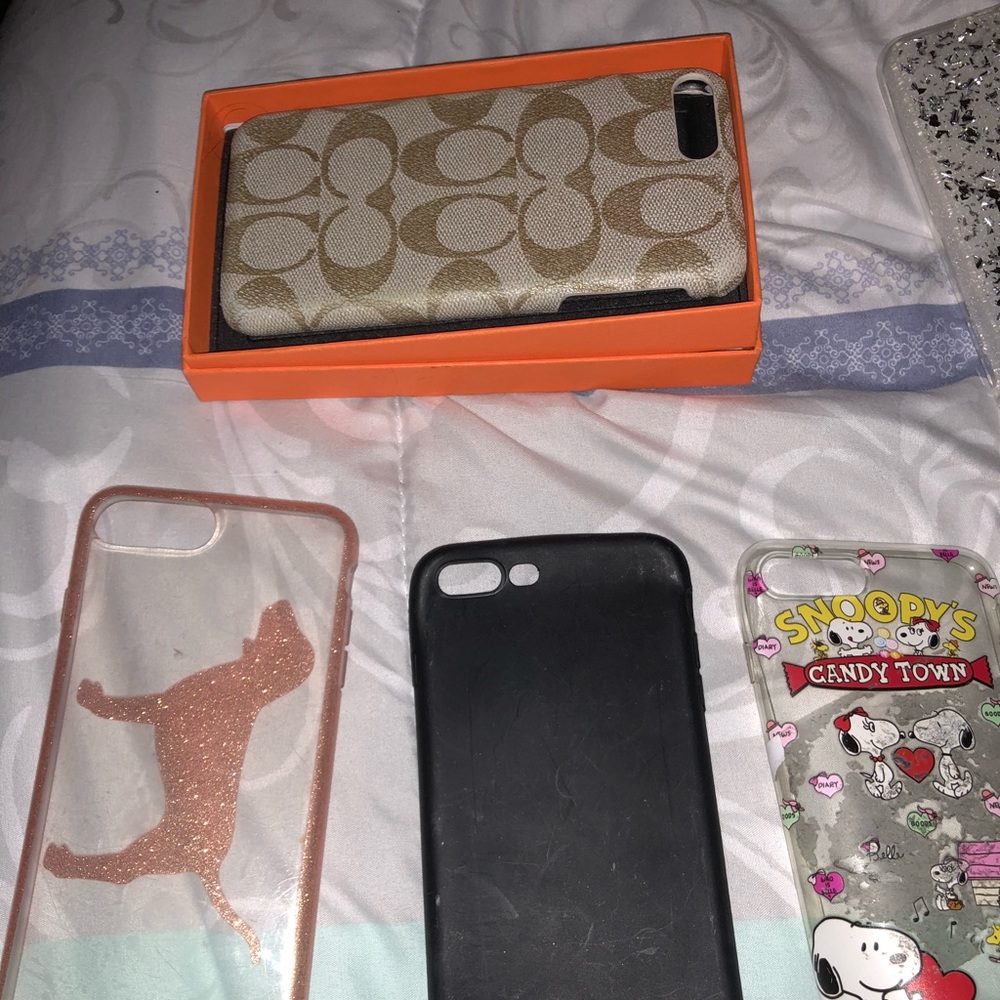 Bundle of iPhone 7 Plus cases